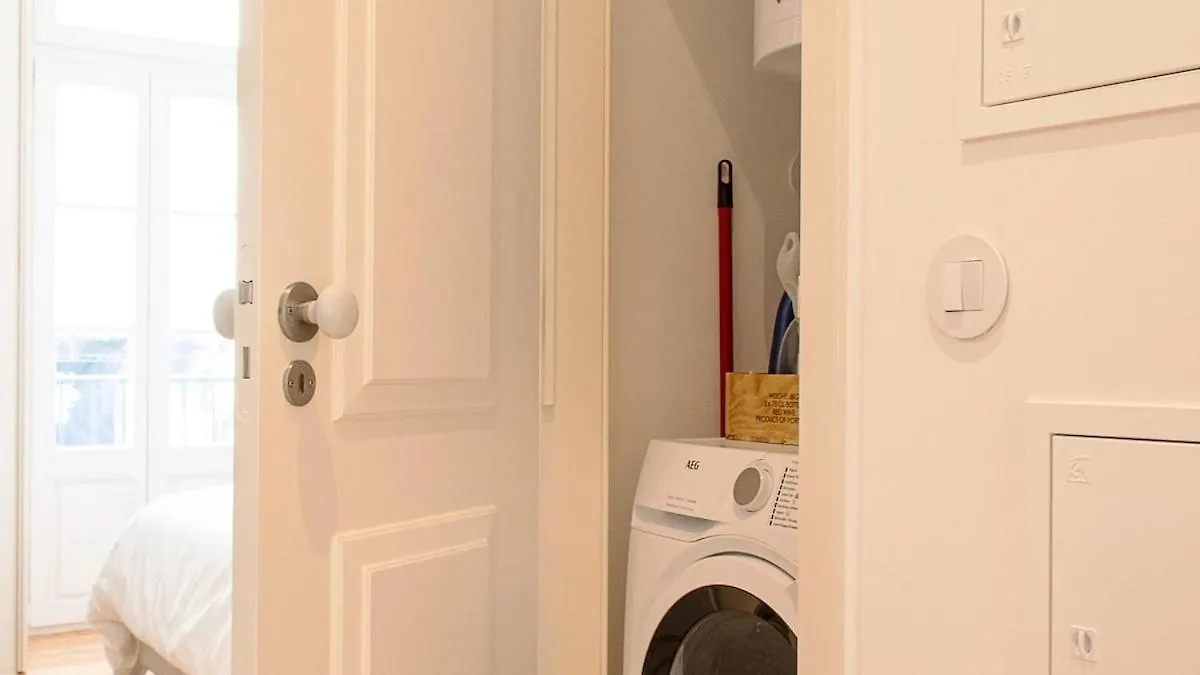 Bairro Alto Bright 2 Bdr Apt With Ac Lisbon Apartment